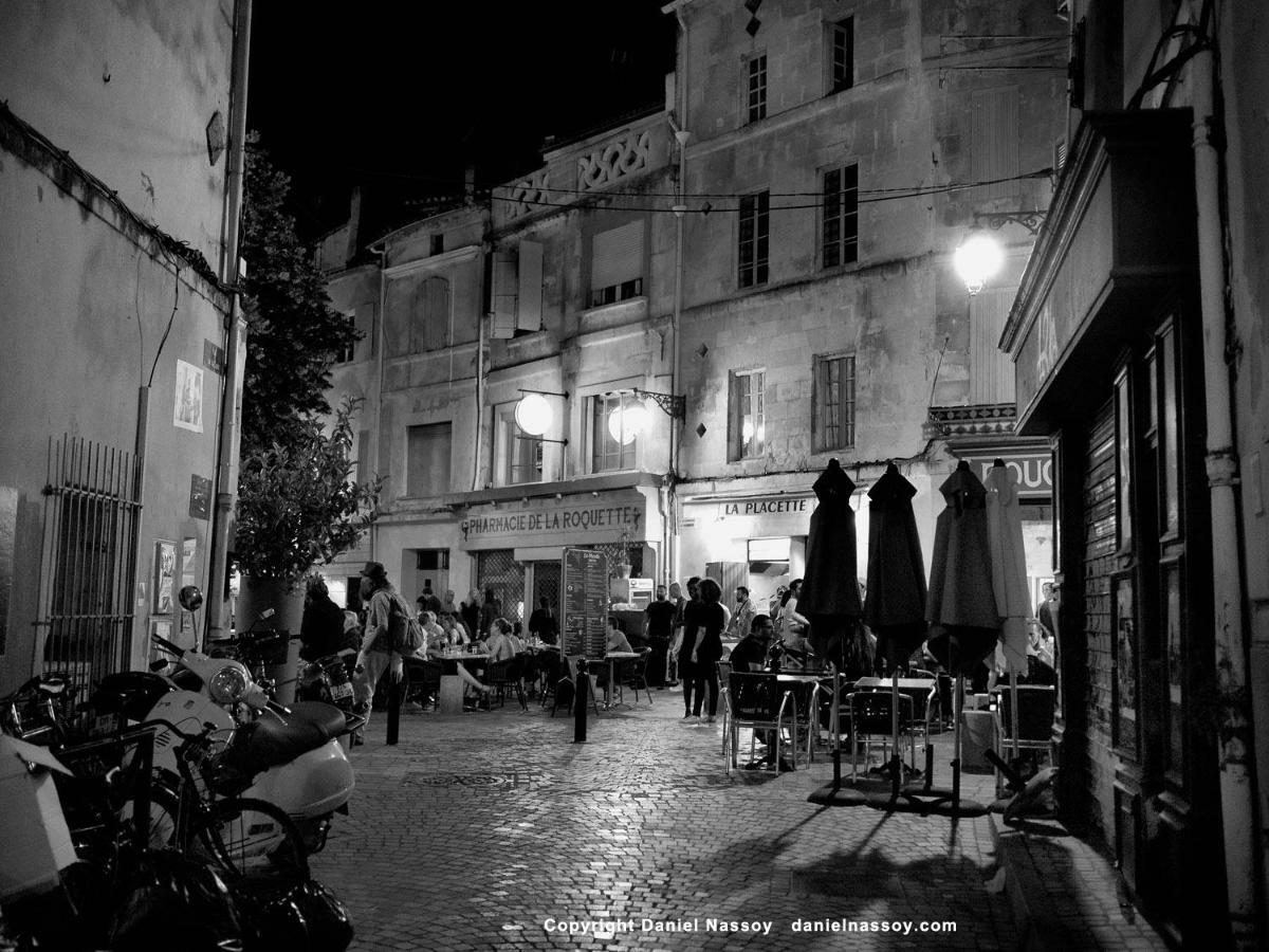 Place De La Roquette, Centre Historique Arles Luaran gambar